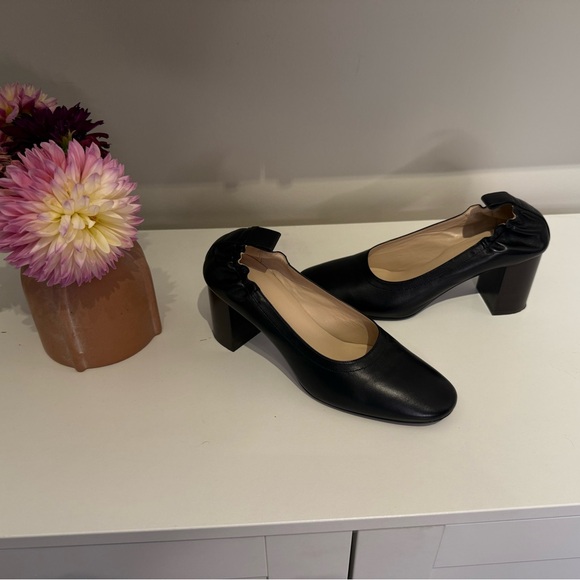 Everlane Black Leather Women's Heels - Picture 5 of 5